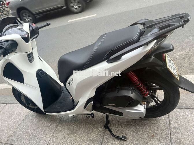 Honda SH 150I 2018 mới 90% Bstp chính chủ