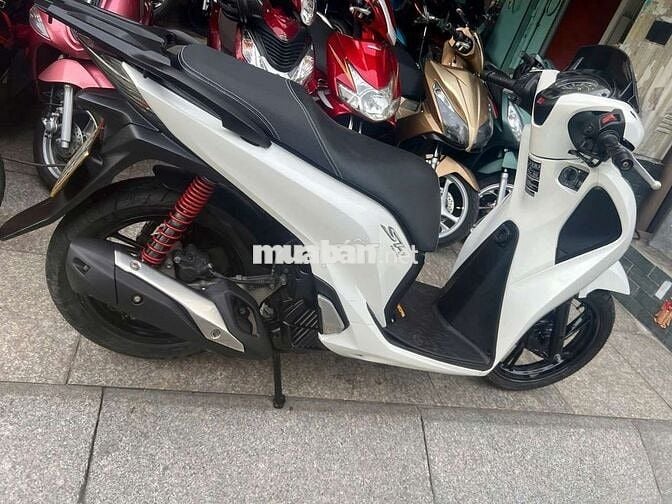Honda SH 150I 2018 mới 90% Bstp chính chủ