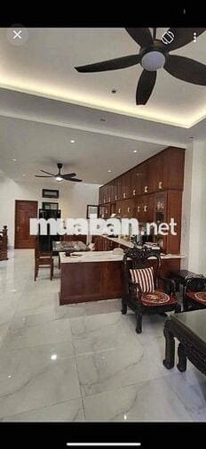nhà 3 tầng  MT thanh long đường 7m5 hải châu nhà đẹp xây hiện đại