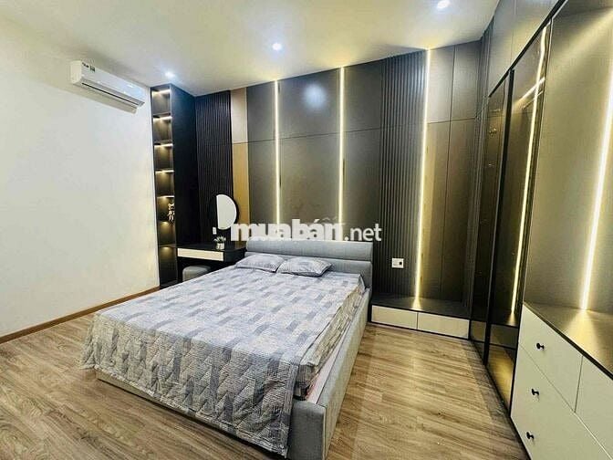nhà 3 tầng  MT thanh long đường 7m5 hải châu nhà đẹp xây hiện đại