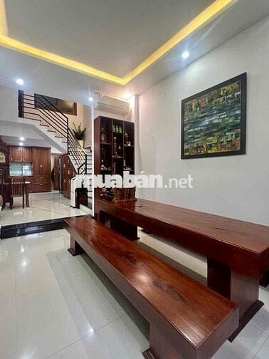 nhà 3 tầng kiệt ô tô nguyễn tất thành  nhà xây kiên cố