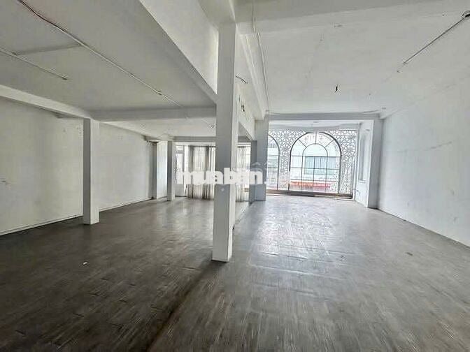 NGUYÊN CĂN ĐƯỜNG C1 , DIỆN TÍCH 8X20M TRÊT 3 LẦU 6 PHÒNG