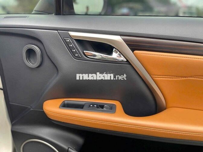 Lexus RX350 model 2021 màu vàng cát siêu đẹp