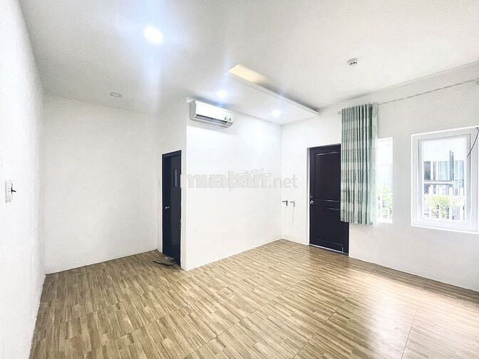 Cho thuê phòng trống làm văn phòng ngay Ngã Tư Thủ Đức