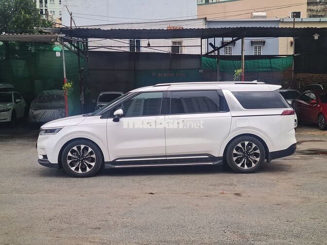 KIA CARNIVAL 2022 PREMIUM 8 CHỖ, MÁY DẦU.