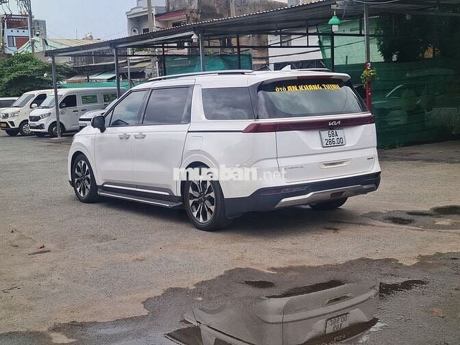 KIA CARNIVAL 2022 PREMIUM 8 CHỖ, MÁY DẦU.