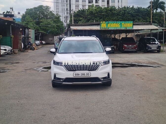 KIA CARNIVAL 2022 PREMIUM 8 CHỖ, MÁY DẦU.