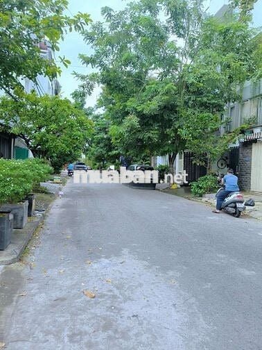 Khủng nhà dt 7,5x15m mặt tiền đường số p.Tân Quy Giá Chỉ 10,9 tỷ