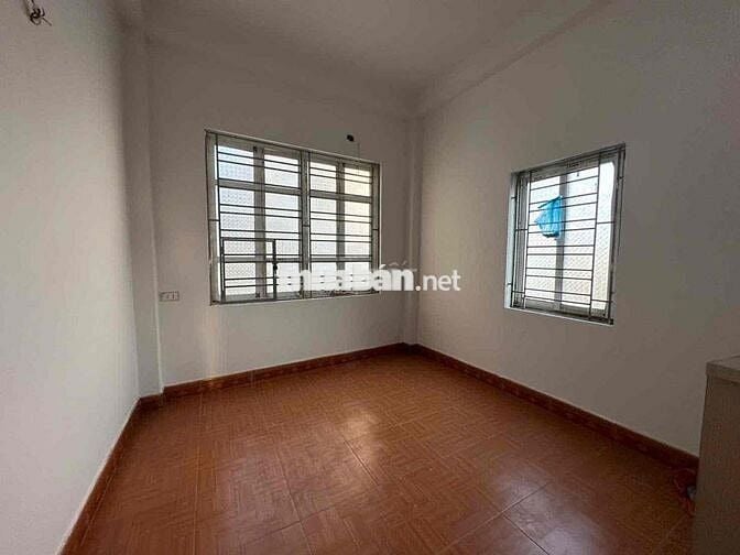 🏡 NHÔ 4 TỶ NHÀ 3 TẦNG -DÂN XÂY - OTO ĐỖ CỬA- FULL THỔ CƯ- GẦN CẦU NHẬT