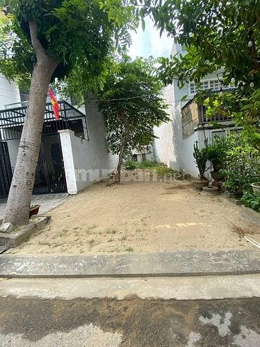 Bán đất Mt Đông Trà 2, 100m2 gần FPT hợp xây trọ, Hoà Hải Ngũ Hành Sơn