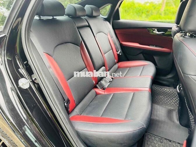 Kia K3 2024 Premium 1.6 AT - 5000 km