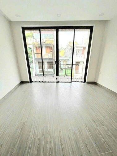 Cho thuê nhà MTKD Trệt 2 Lầu ST Đường Số 11 Q6