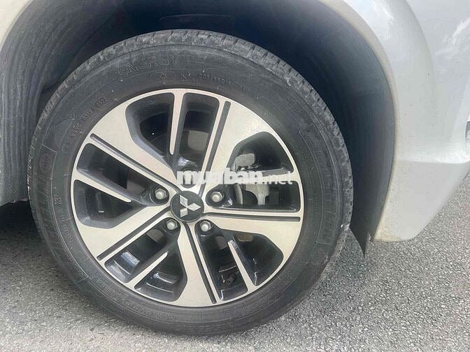 Xpander 2019 1.5 AT 1 Chủ Đi 42.000 Km Mới Cứng