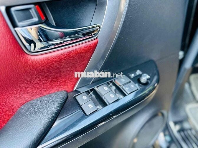 Toyota Fortuner 2022 Legender 2.4 4x2 AT_ 1 chủ