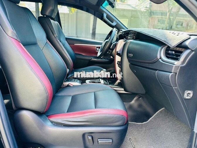 Toyota Fortuner 2022 Legender 2.4 4x2 AT_ 1 chủ