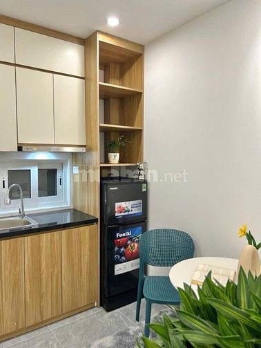 MẼ TRÌ,BÁN CĂN CCMN 7 TẦNG,12 PHÒNG,DOANH THU 80TR/ THÁNG,NGÕ THÔNG 
