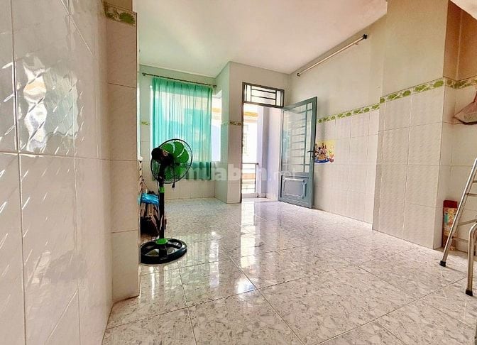 Mặt tiền nội bộ khu Bình Phú 2, Q6 dtich 30m2 đúc 3,5 tấm 4pn, 2wc