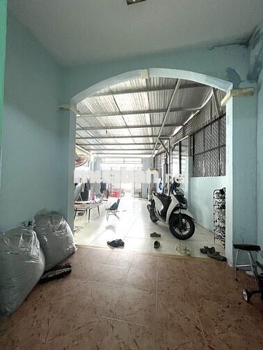 BÁN NHÀ 147M2 ĐHT 18 Q12  KHU VỰC NHIỀU KHO XƯỞNG, CÔNG TY - THÔNG QL1