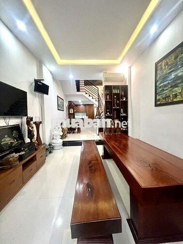 Chào bán nhà 3 tầng 3 mê kiệt ô tô nguyễn tất thành (hải châu) 4ty950