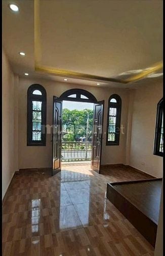 Bán nhà Mặt Phố Lâm Du - Long Biên