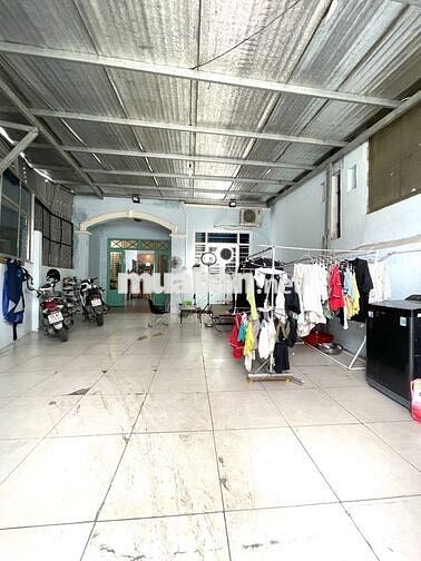 BÁN NHÀ 147M2 ĐHT 18 Q12  KHU VỰC NHIỀU KHO XƯỞNG, CÔNG TY - THÔNG QL1
