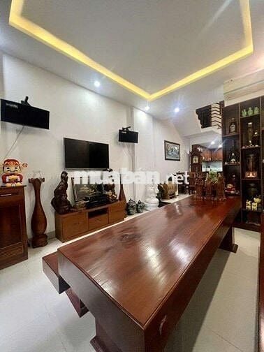 Chào bán nhà 3 tầng 3 mê kiệt ô tô nguyễn tất thành (hải châu) 4ty950