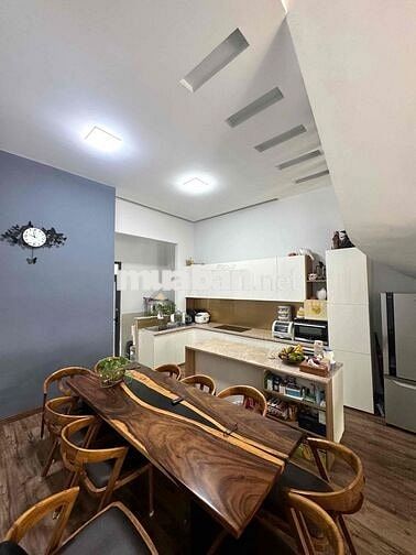 NHÀ 2 LẦU MỚI ĐẸP KHU HƯNG PHÚ 1, Cái Răng, hướng Đông Nam - 4,7 tỷ