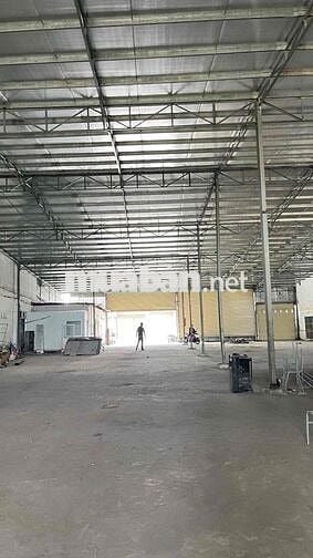 Kho xưởng 1000m2 ngay kênh tham lương - Đường Cont chạy
