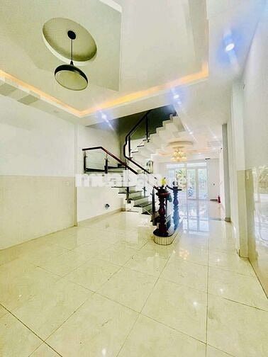 Cho thuê nhà gần ngã tư Chiêu Liêu