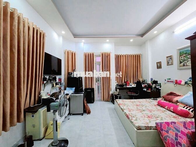 Nhà 2MT hẻm xe tải, có 6 phòng, 6WC. Ngang 7x14m