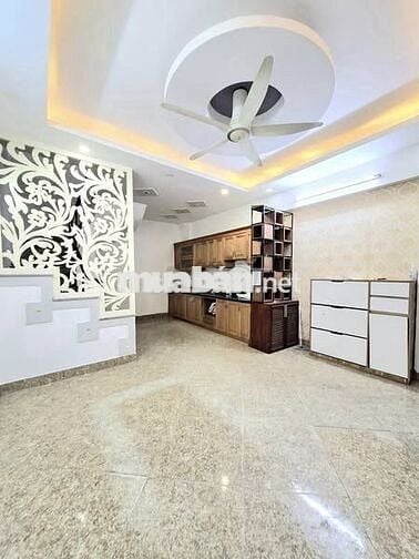 VÕ CHÍ CÔNG - 5 TẦNG - MẶT TIỀN 4.2M - GIÁ 9.5 TỶ - TRÁI TIM CẦU GIẤY