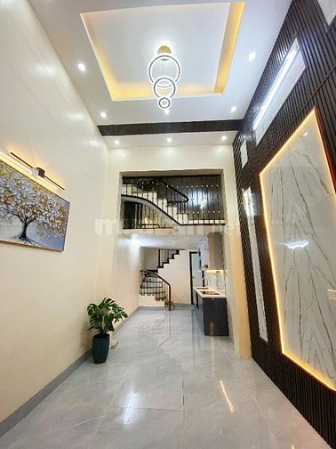 Bán nhà ngõ to cách Bờ Hồ 600m