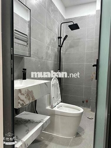 chinha chủ cần bán nhà lầu gần ngã tư chiêu liêu dĩ an bình dương