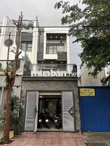 chinha chủ cần bán nhà lầu gần ngã tư chiêu liêu dĩ an bình dương