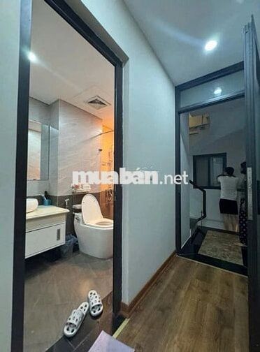 Phân lô ô tô hiếm Phùng Chí Kiên chỉ gần 9 tỷ, 30m2, 5T, full nội thất