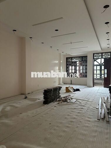 BÁN NHÀ 4 TẦNG MT ĐIỆN BIÊN PHỦ , GẦN COPMAT, NGANG 5M