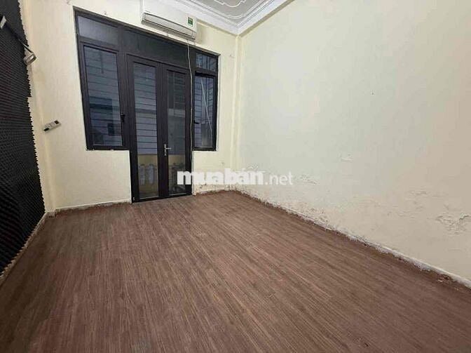 BÁN NHÀ KIM GIANG ĐẠI KIM NGÕ THÔNG KINH DOANH ONLAI DT: 38m2 * 5Tầng BÁN NHÀ KIM GIANG ĐẠI KIM NGÕ THÔNG KINH DOANH ONLAI DT: 38m2 * 5Tầng