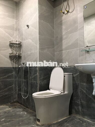 Cần bán gấp căn hộ chung cư 50 m2,1 PN khu đô thị Trung Hòa Nhân Chính Cần bán gấp căn hộ chung cư 50 m2,1 PN khu đô thị Trung Hòa Nhân Chính