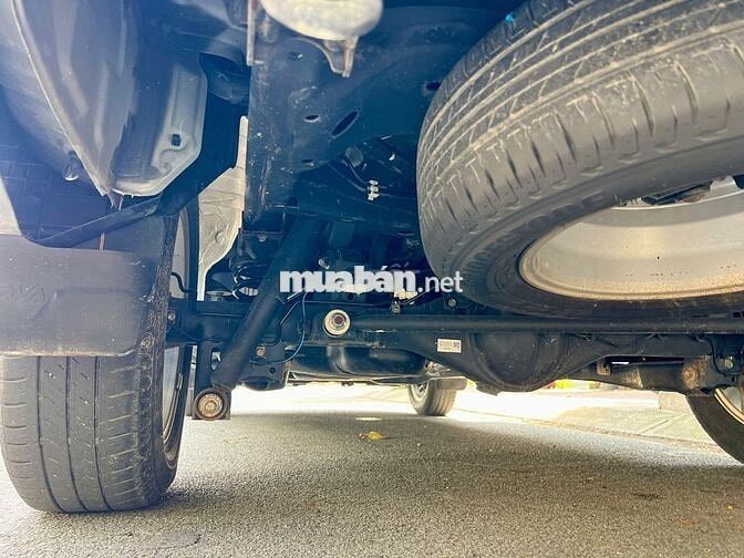 Innova 2.0 E MT 2017-53000 km