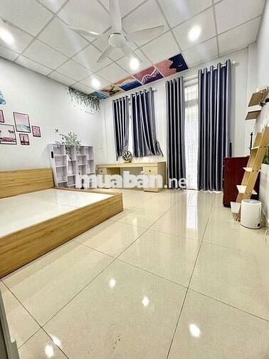 CHO THUÊ NHÀ NGUYÊN CĂN - CÓ SÂN ĐẬU Ô TÔ - 4PN, 2 TOLET
