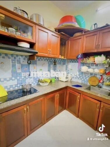 Nhà bán ở đường Bình Thành 55,2m2, 2PN 2WC. Khu dân cư đông đúc