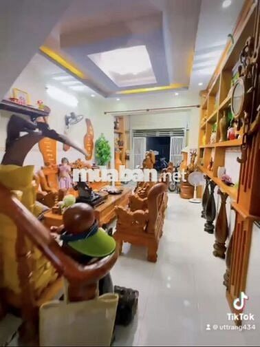 Nhà bán ở đường Bình Thành 55,2m2, 2PN 2WC. Khu dân cư đông đúc