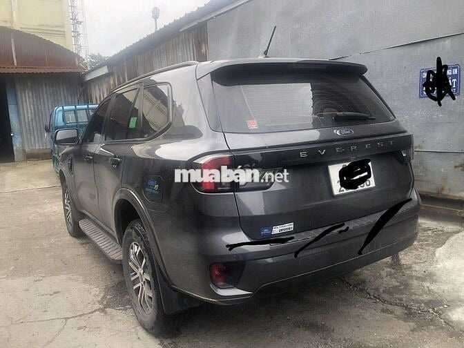 Ford Everest 2022 Ambient 2.0L AT 4x2 - 46000 km