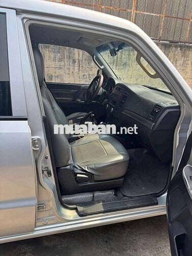 Mitsubishi bajero 2009 tải 300kg 5 người xe zin