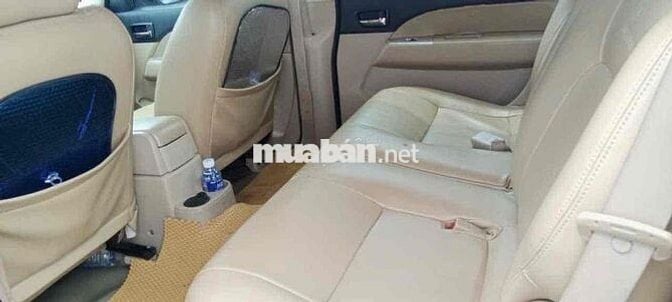 Ford Everest 2009 2.5L 4x2 MT - 100000 km