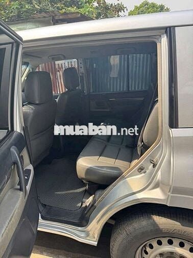 Mitsubishi bajero 2009 tải 300kg 5 người xe zin