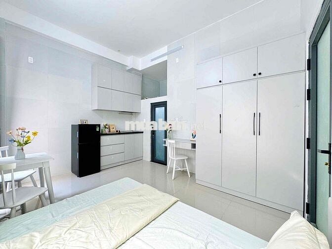 CĂN HỘ MỚI KENG XÂY VÔ Ở LIỀN CÓ SÂN SAU CỰC THOÁNG FULL NỘI THẤT -Q11