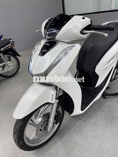 SH150 Abs 2021 trắng rin xe thẳng đẹp