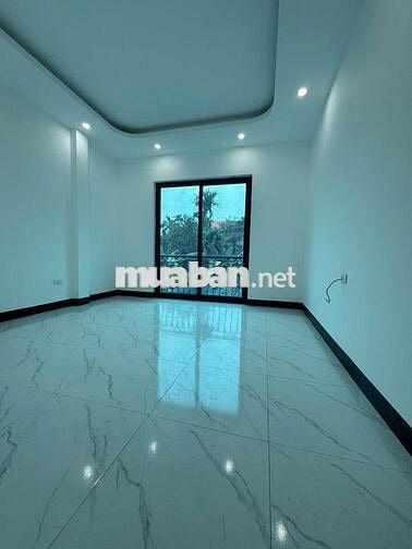 3.45 tỷ Ô tô để TRong nhà Thụy Hương- Phường CHƯƠNg MỸ 80m2