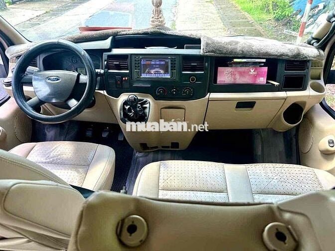 Ford Transit 2015 Luxury - 230000 km